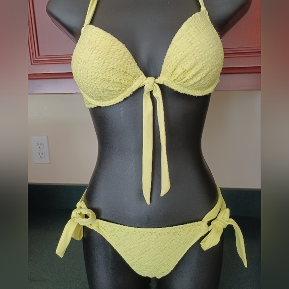 Victoria Secret swimsuit bikini - Picture 7 of 7